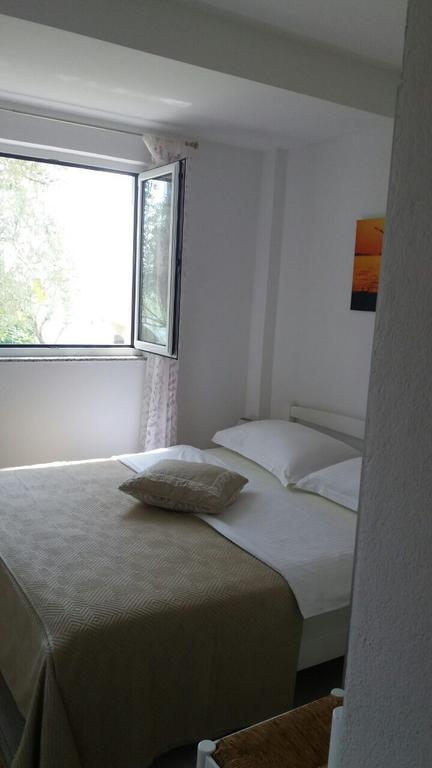 Apartman Mare Maslenica Buitenkant foto